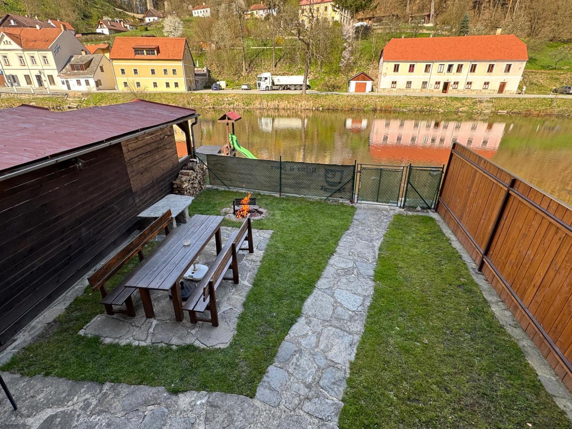 Penzion U Dvou Kocek Rožmberk nad Vltavou Екстериор снимка